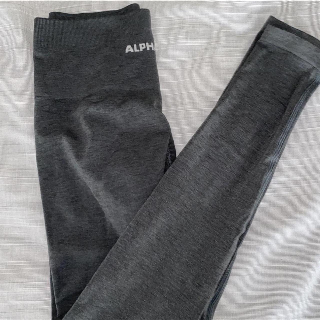 Alphalete amplify og leggings Powder grey Size - Depop
