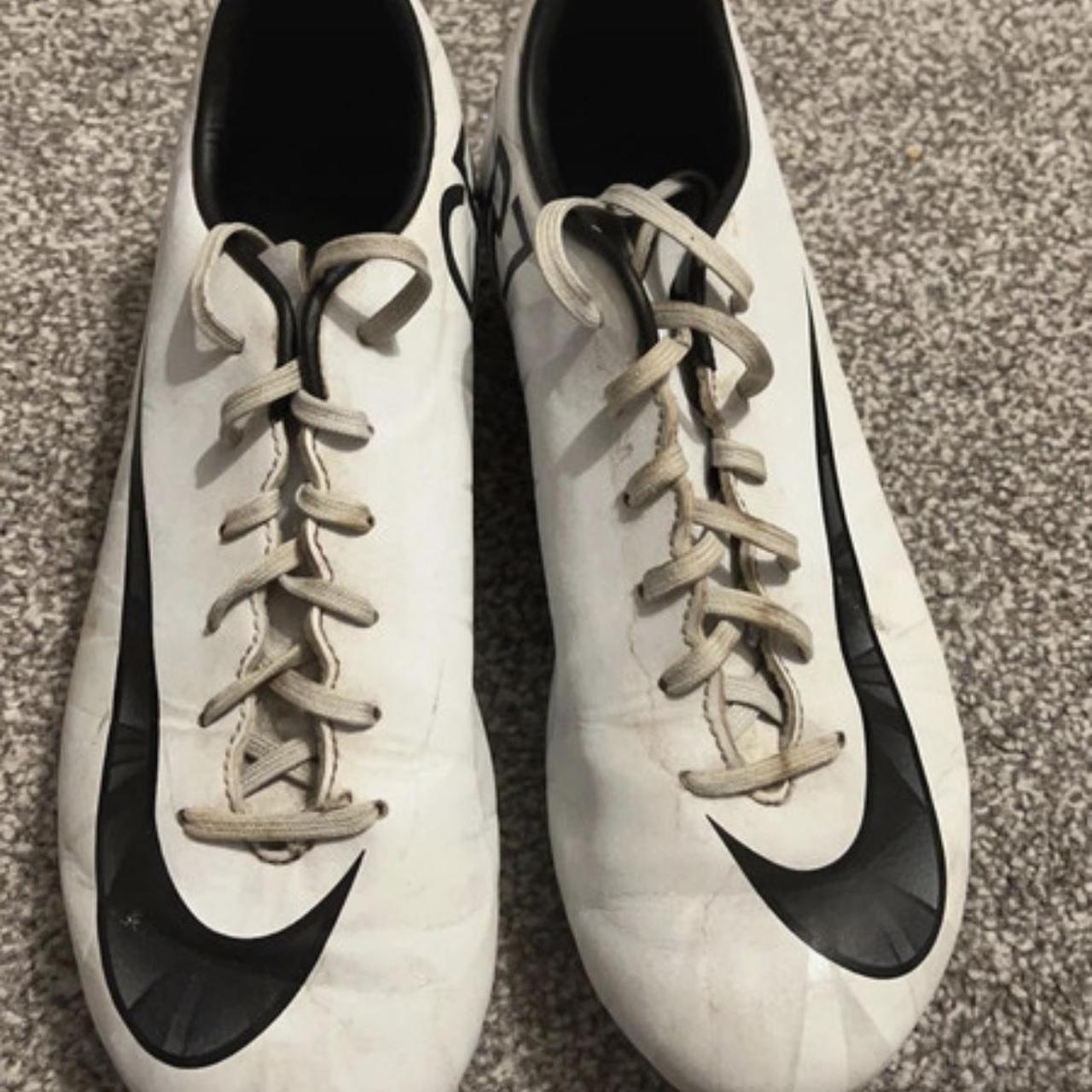 mens cr7 football boots