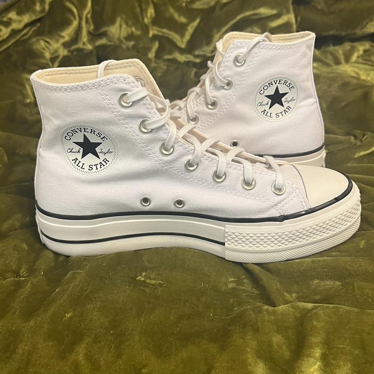 Converse White Platform Chucks Size 8 Worn once or... - Depop