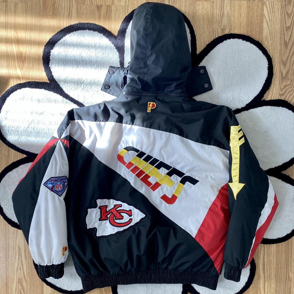 Apex One Kansas City Chiefs Puffer Jacket 30x28.5 - Depop