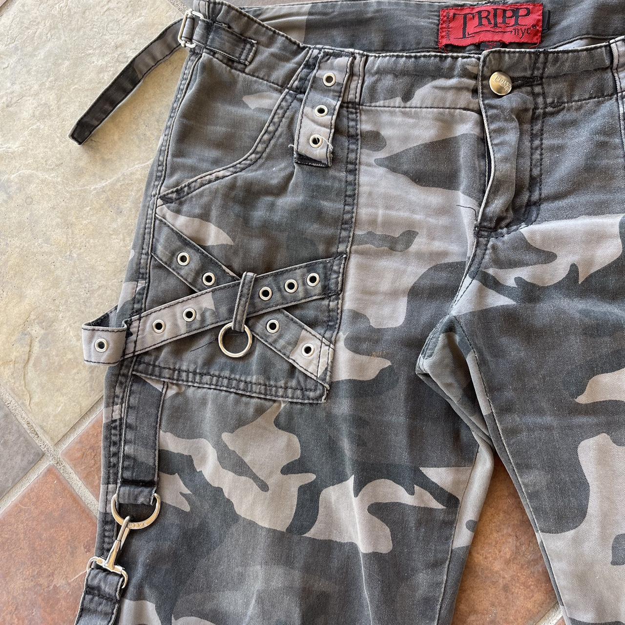 camo print Tripp NYC jhorts - Depop