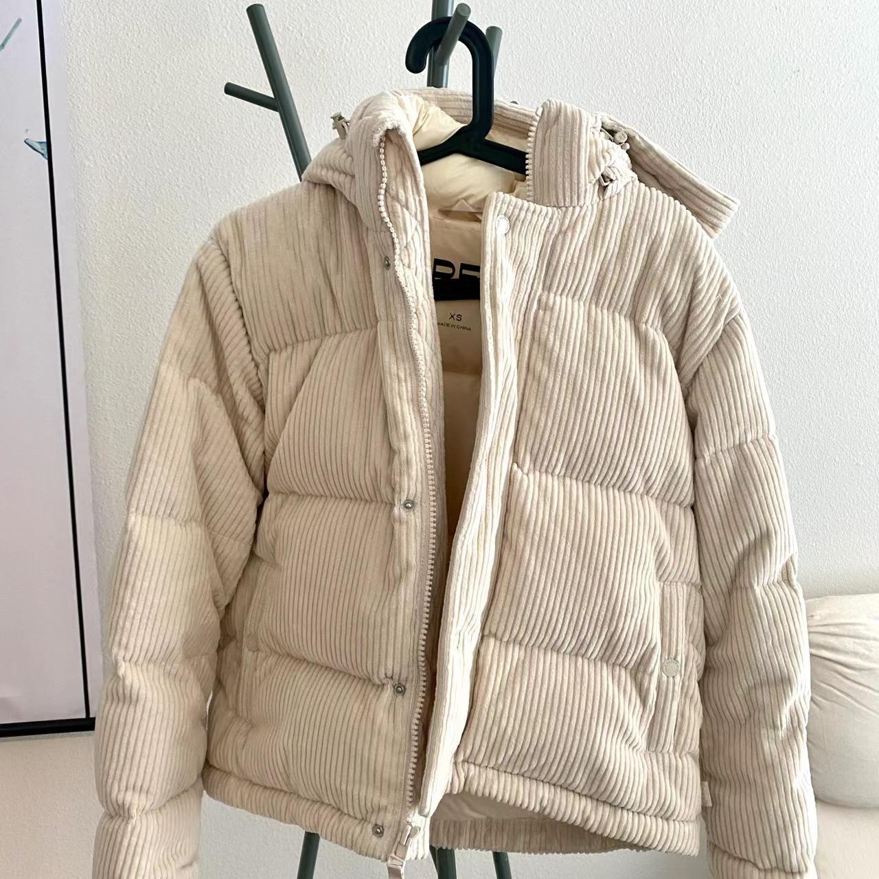 Aritzia Corduroy Superpuff Shorty XS in birch please | Depop