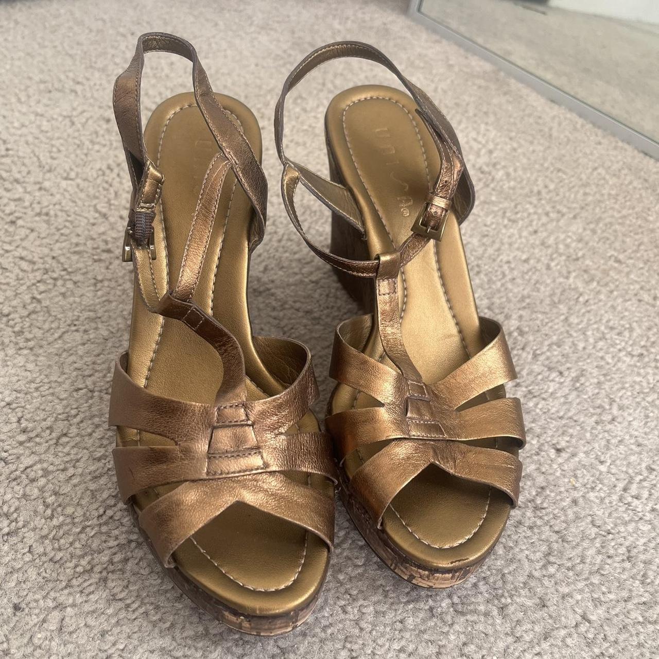 unisa black wedge sandals