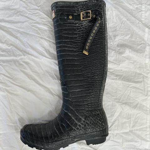 Crocodile top hunter boots