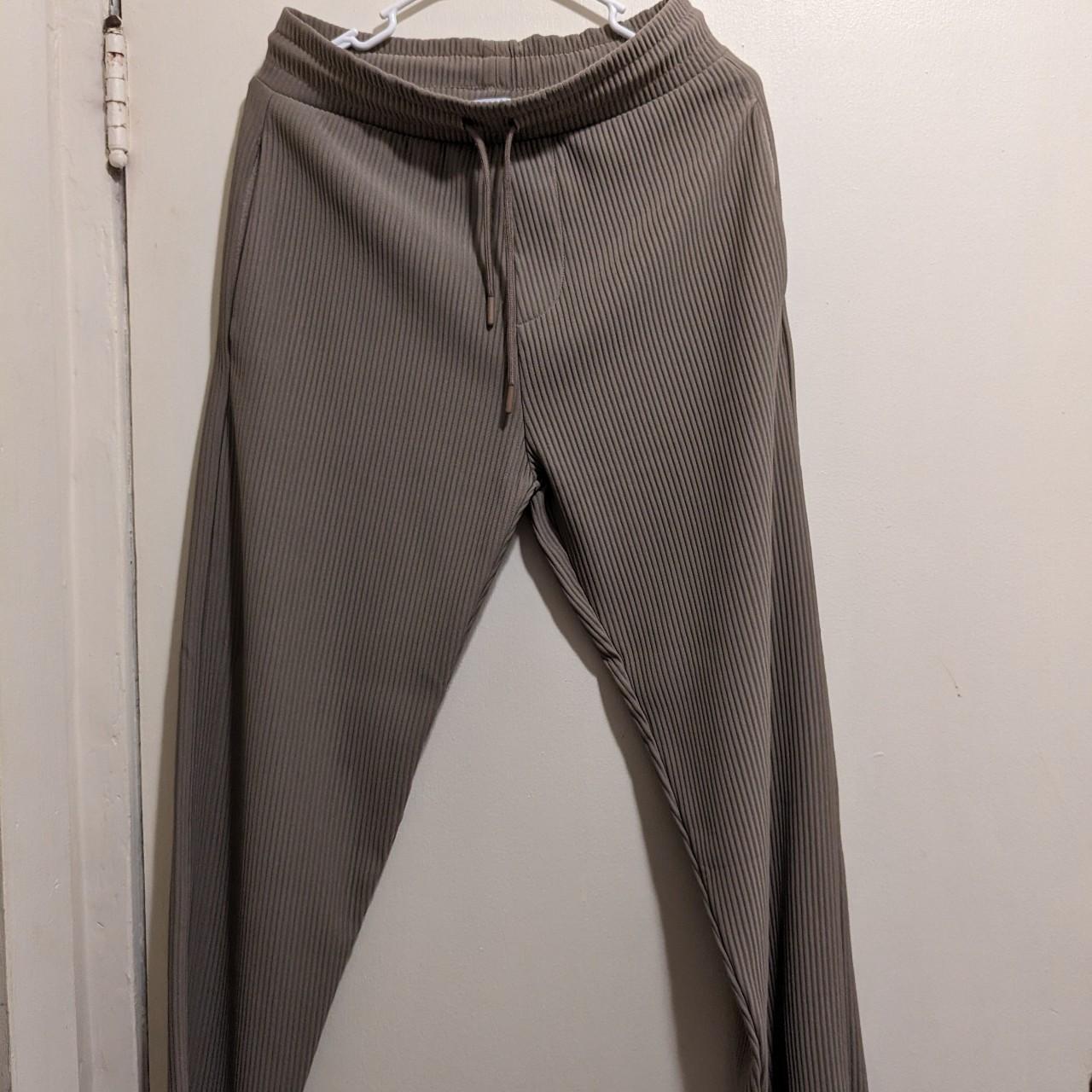 Zara Pleated Pants (Issey miyake style) Khaki... Depop