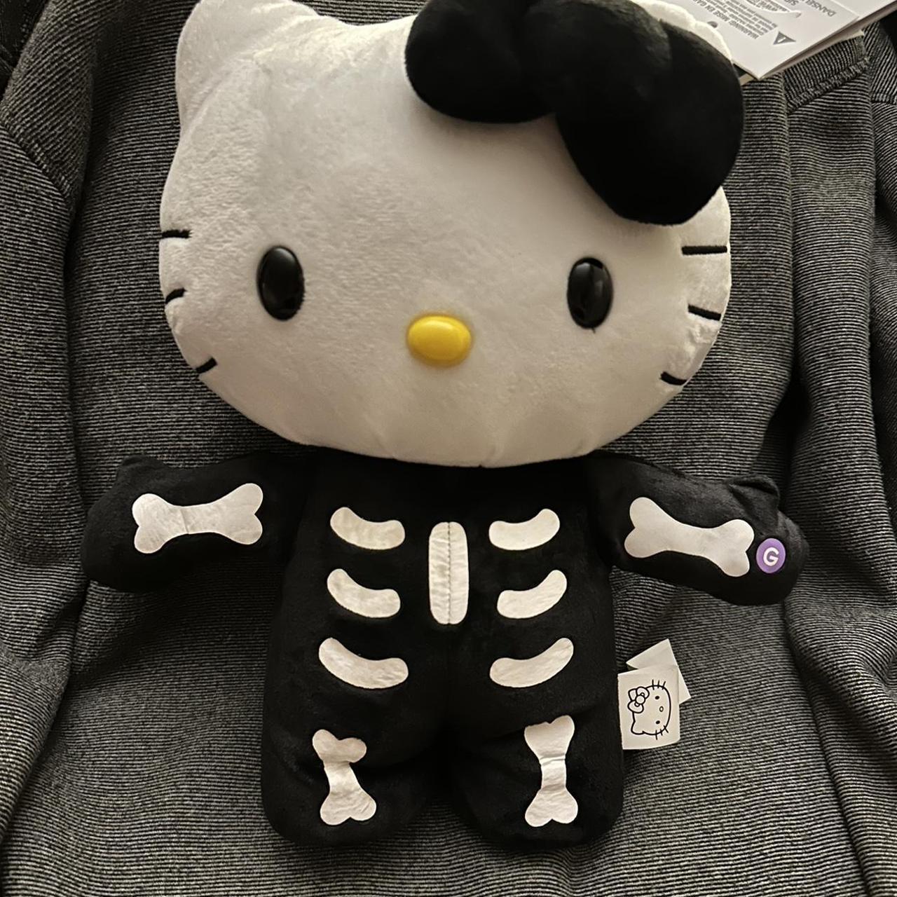 NEW Hello Kitty Side stepper - It dances and plays... - Depop