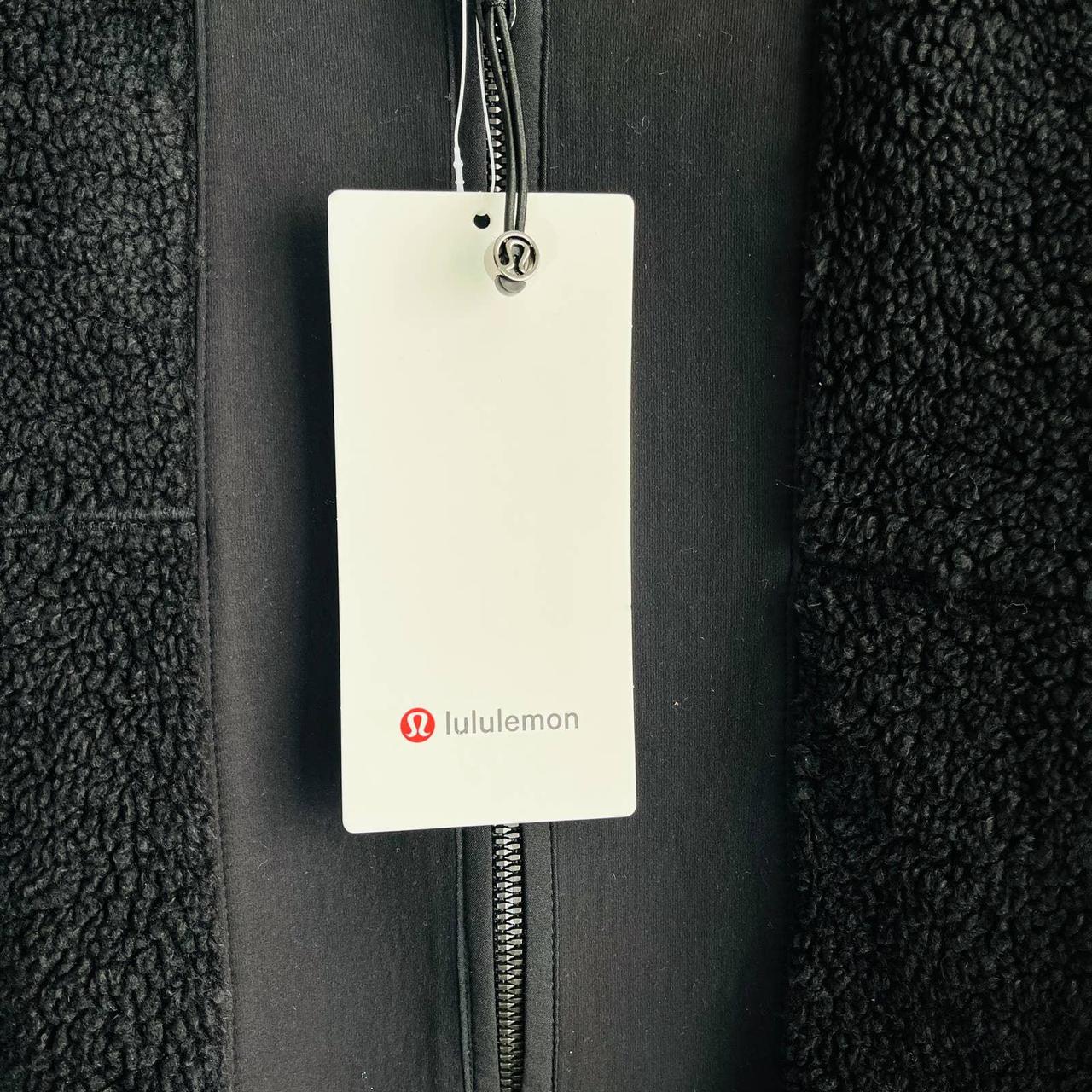 lululemon silhouettes on hang tag  Hang tags clothing, Hang tags, Clothing  tags
