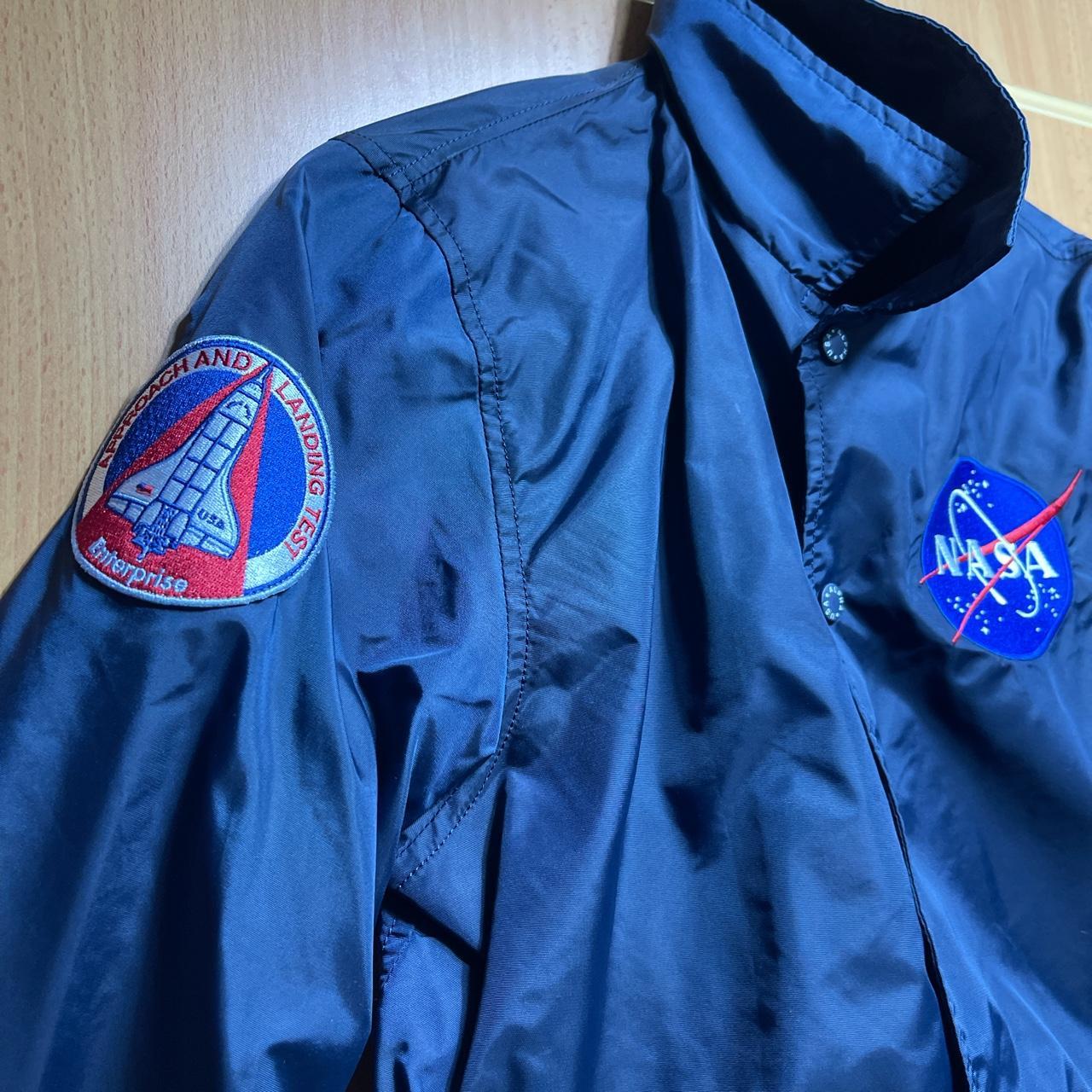 Alpha Industries Men's Navy Jacket | Depop
