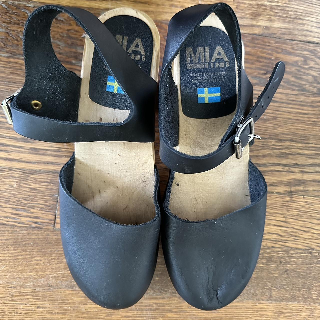 mia leather clogs