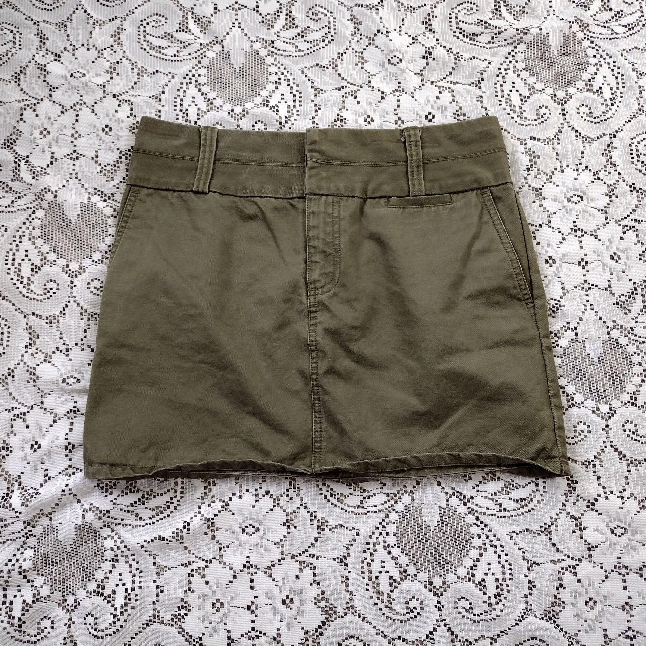 Army green mini cargo skirt Brand: Old Navy Size:... - Depop
