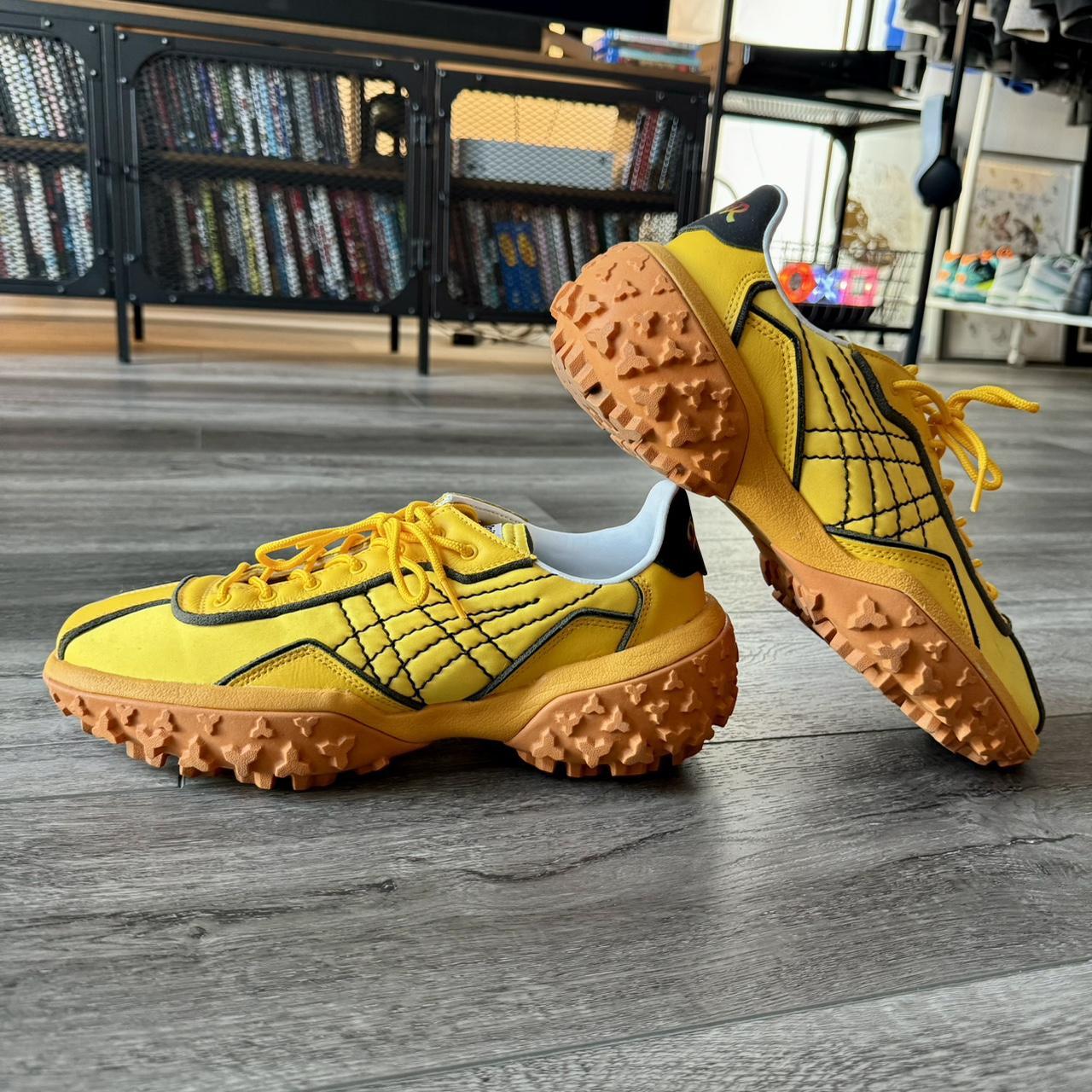 Asics tai store chi yellow