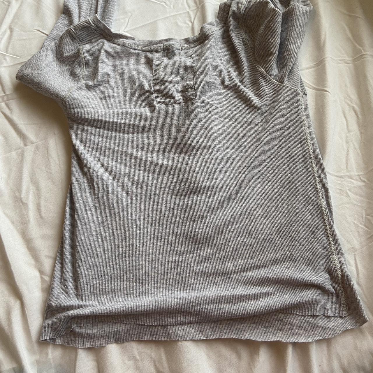 Hollister Co. Women's Grey T-shirt | Depop