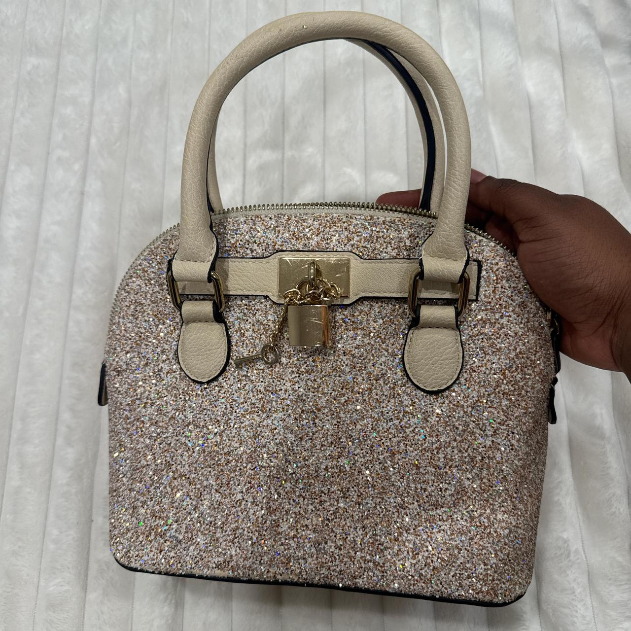 aldo sparkly purse comes w cross body strap