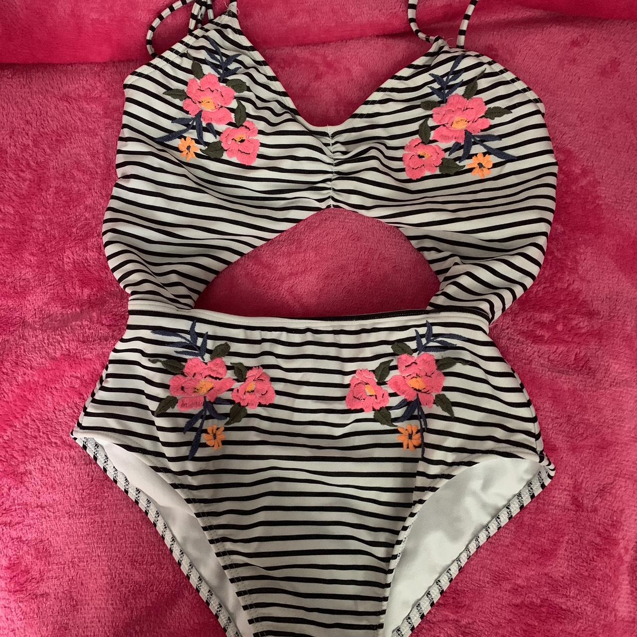 hollister swim clearance