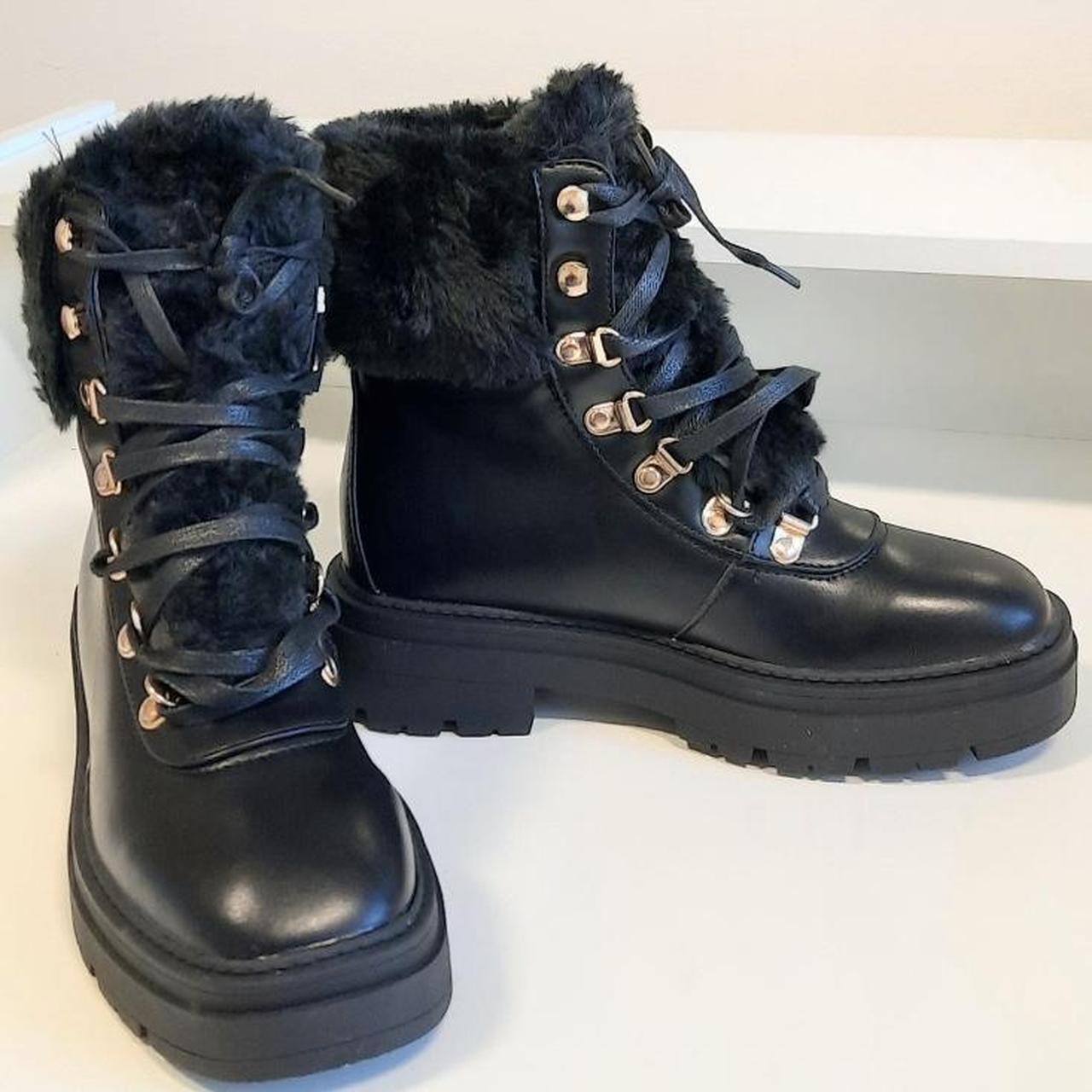 Black lace up hiking boots with fur collar Available... - Depop