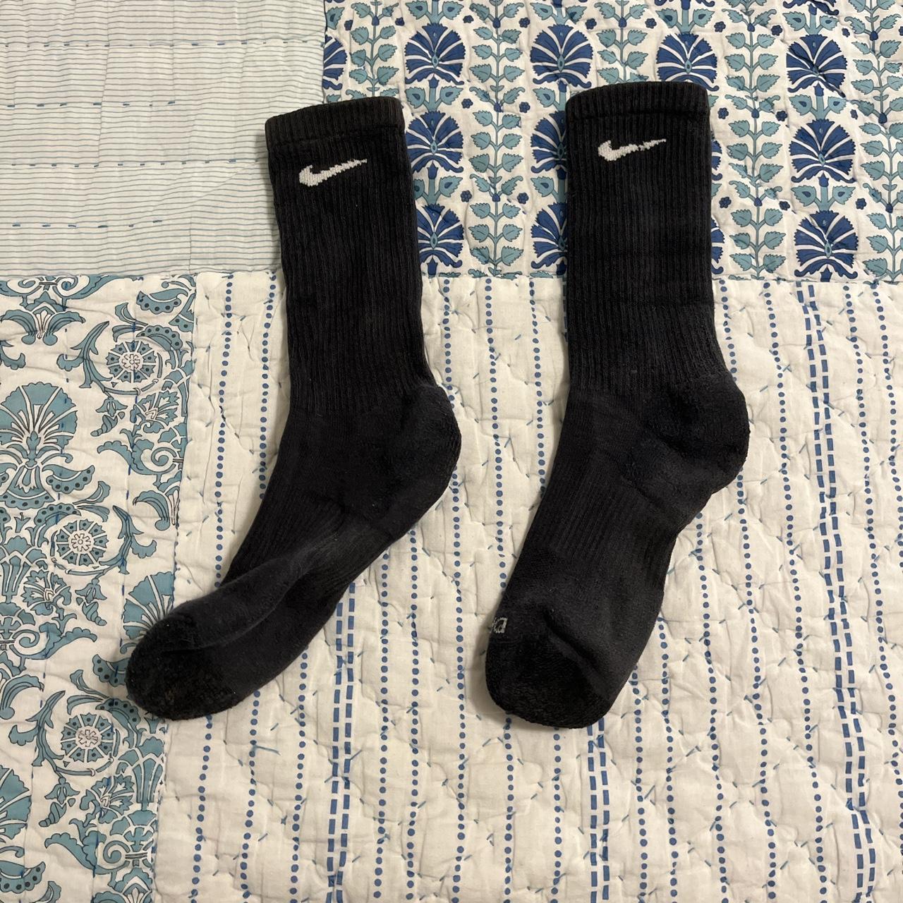 mens black socks nike