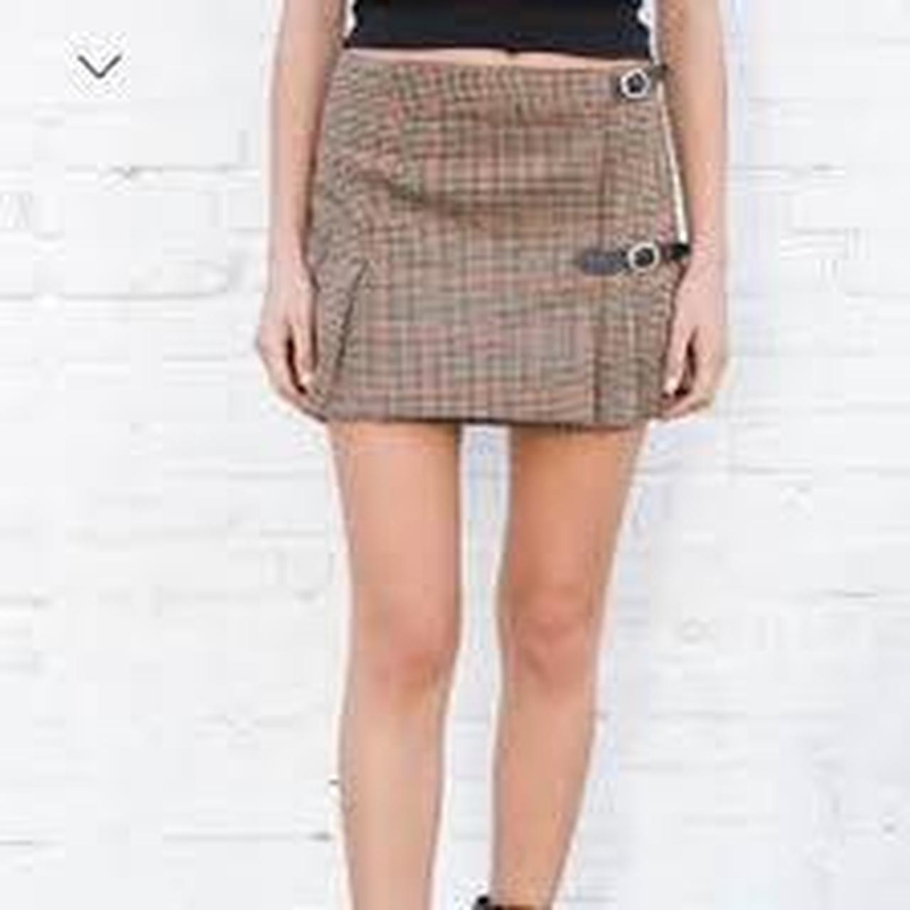 Brandy Melville Women's Brown and White Skirt Depop