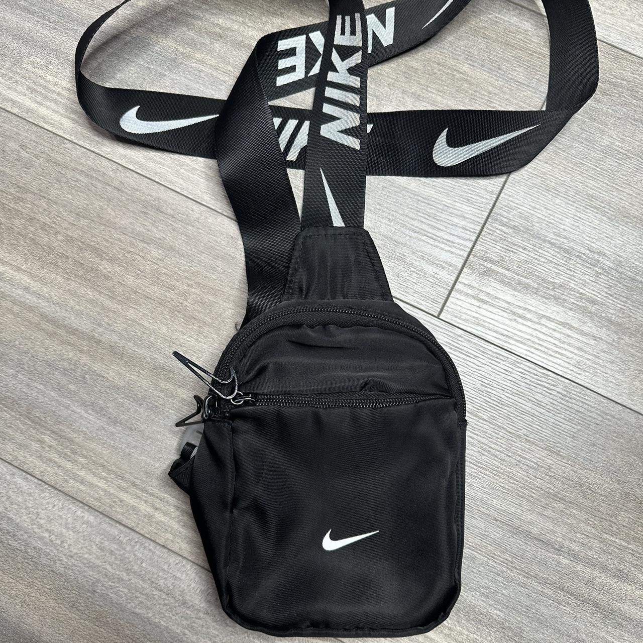 Nike bag-y2k - Depop