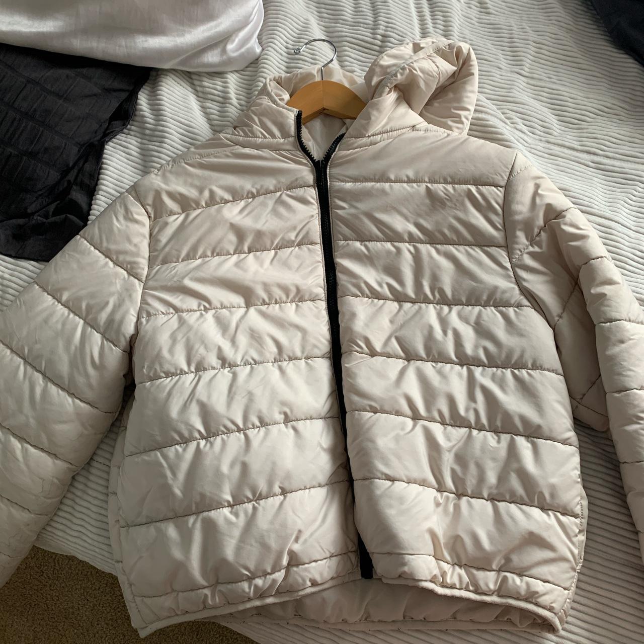 Target creme puffer - Depop