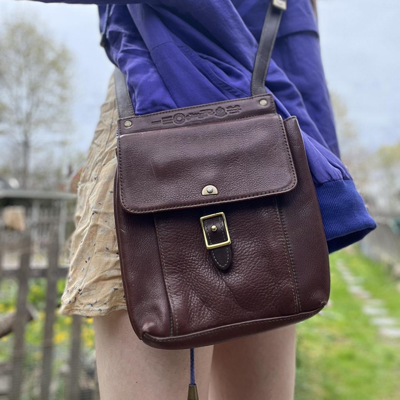 Vintage 90s Fossil leather shoulder bag. Brass | Depop