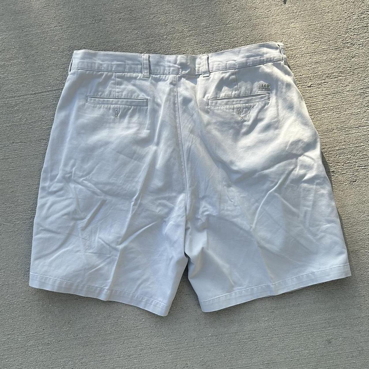 Izod Men's White Shorts | Depop