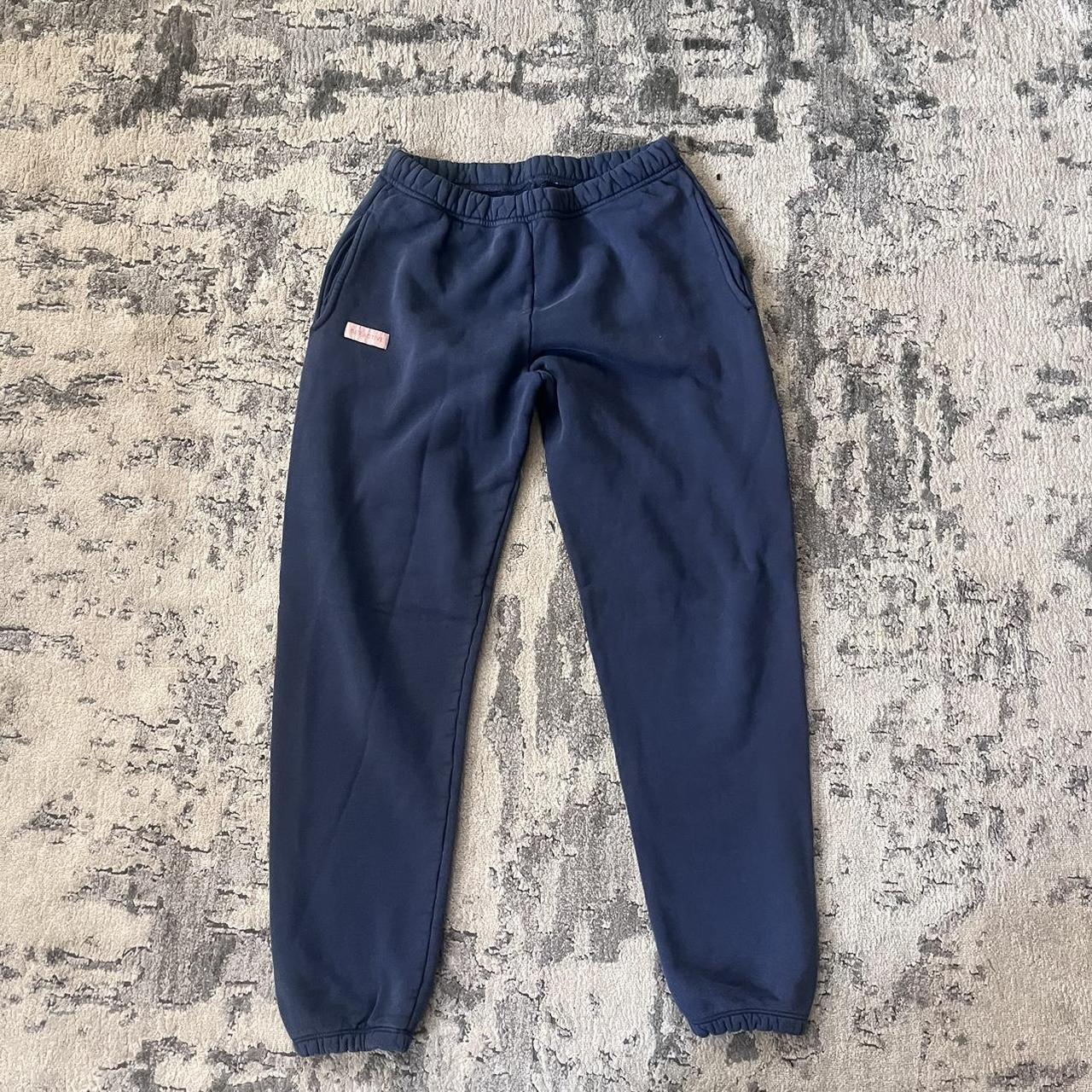 item listed by escapismmm