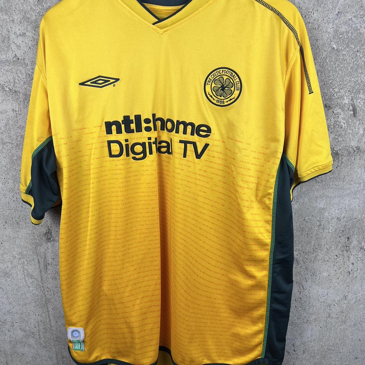 Y2K vintage 04-05 The Celtic FC UMBRO XL