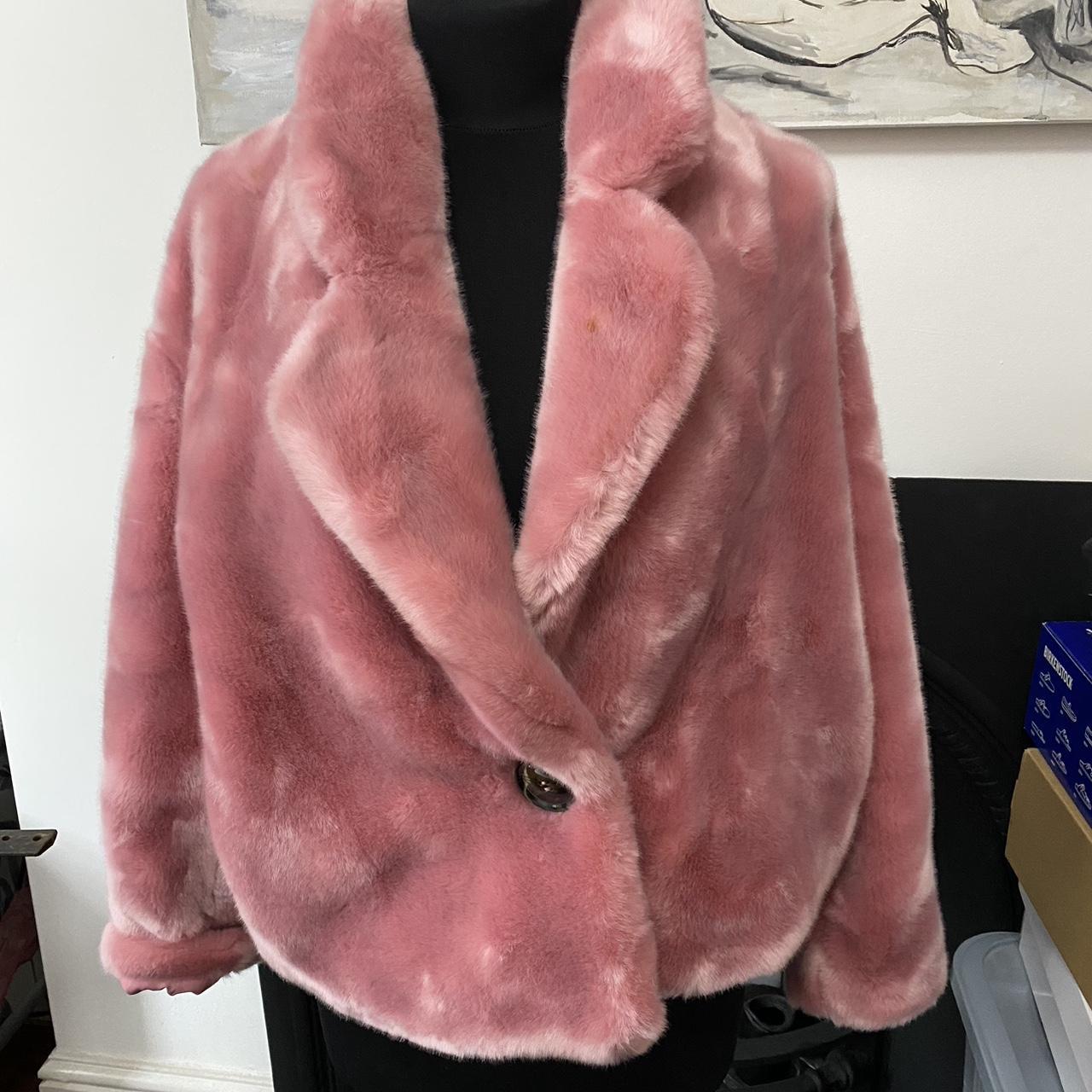 Zara pink hotsell fluffy jacket