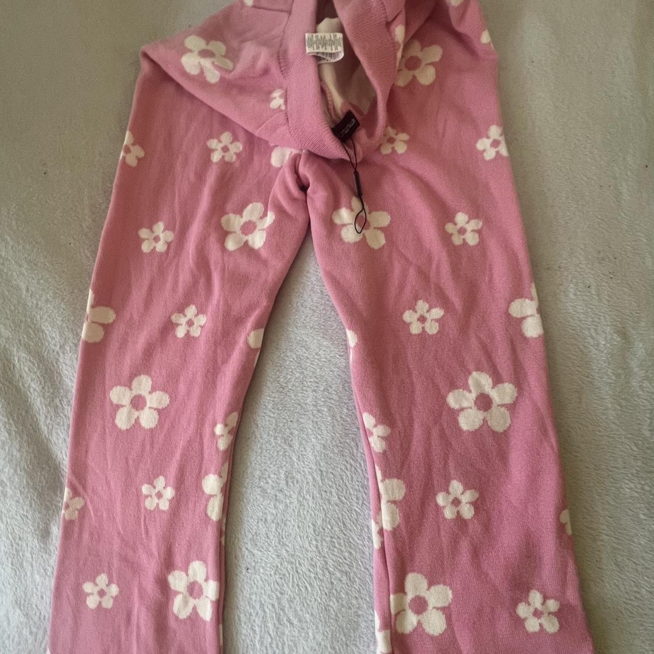 Pink and white flower 2000's type y2k sweatpants Depop