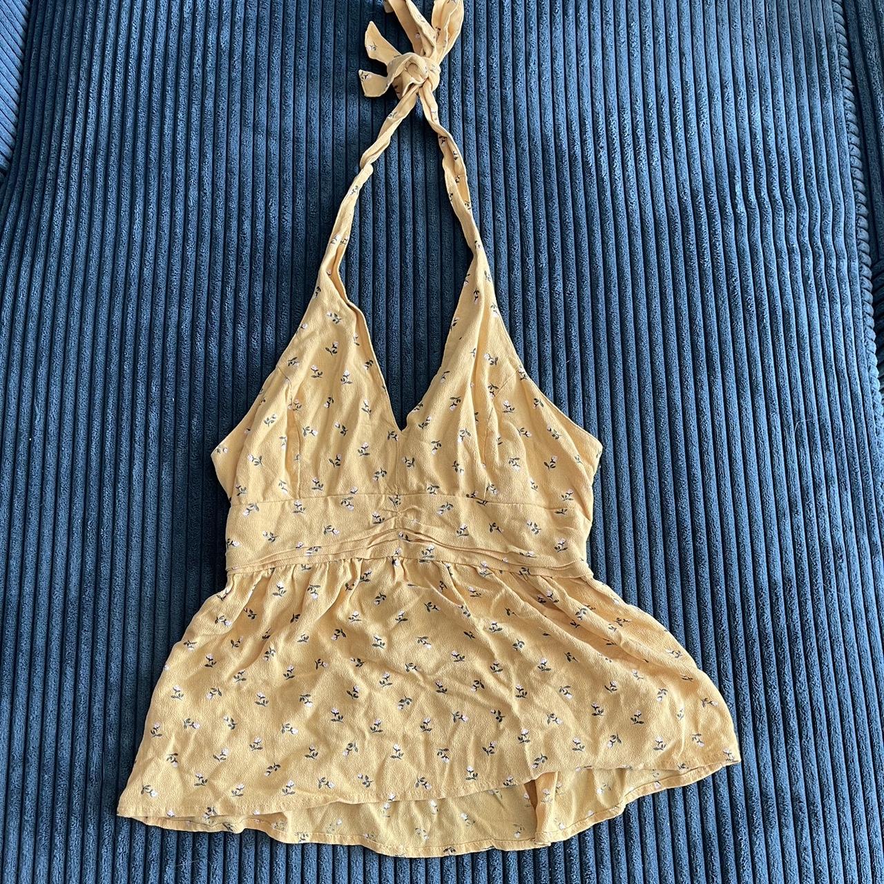 Yellow flowy summer halter top Size xxs, in great... - Depop