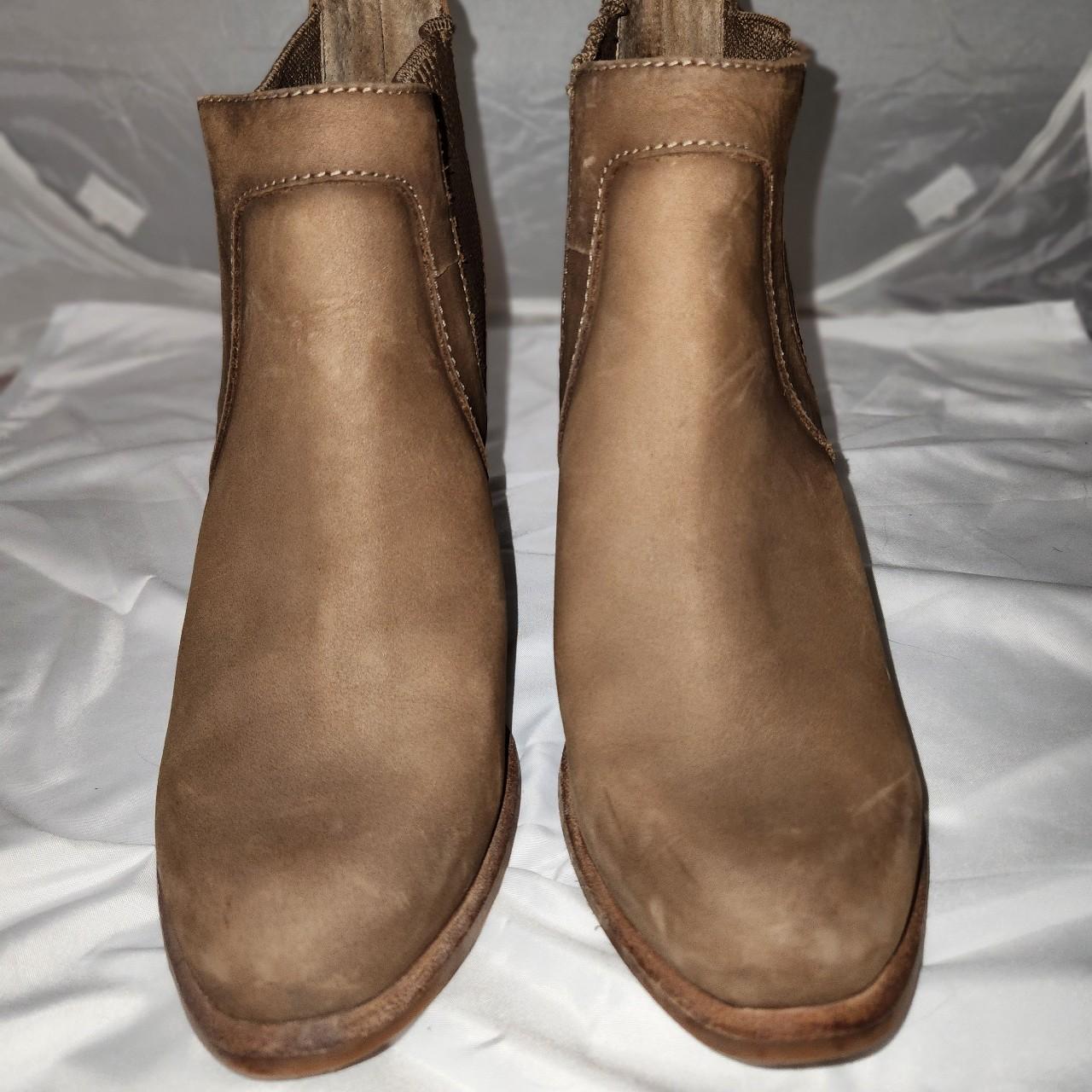 Ugg boots clearance with wooden heel