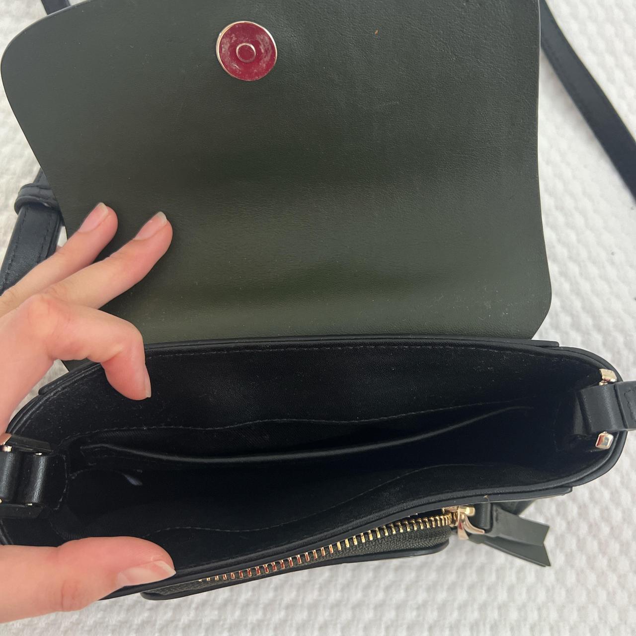 dkny greenwich bag message before buying closes. Depop