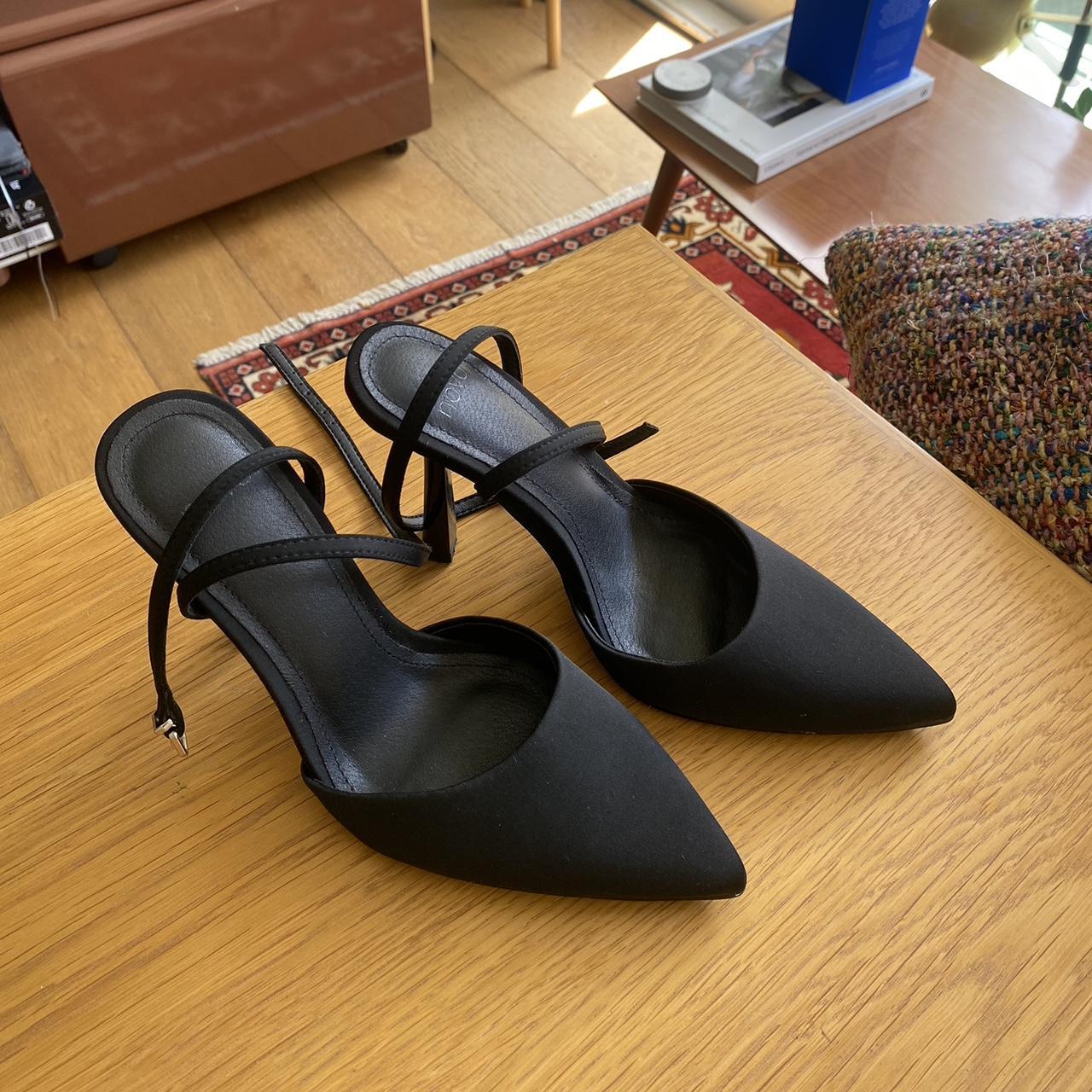 novo black heels