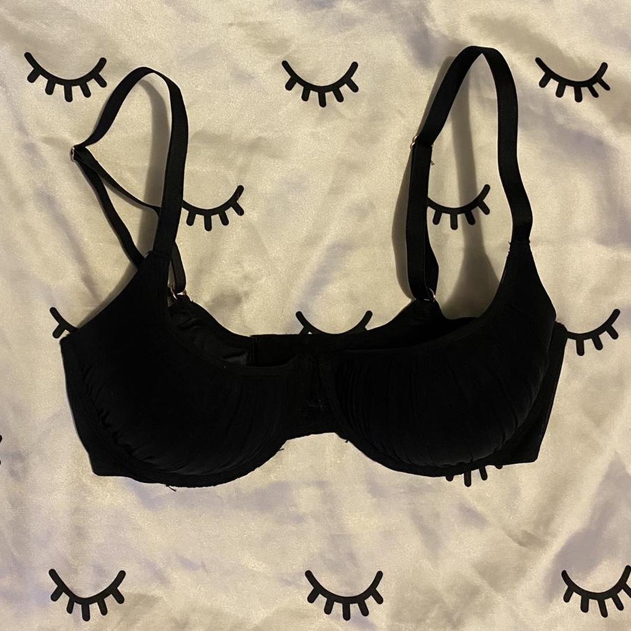 SAVAGE FENTY BRA NEVER WORN, TAG STILL ON SIZE - Depop