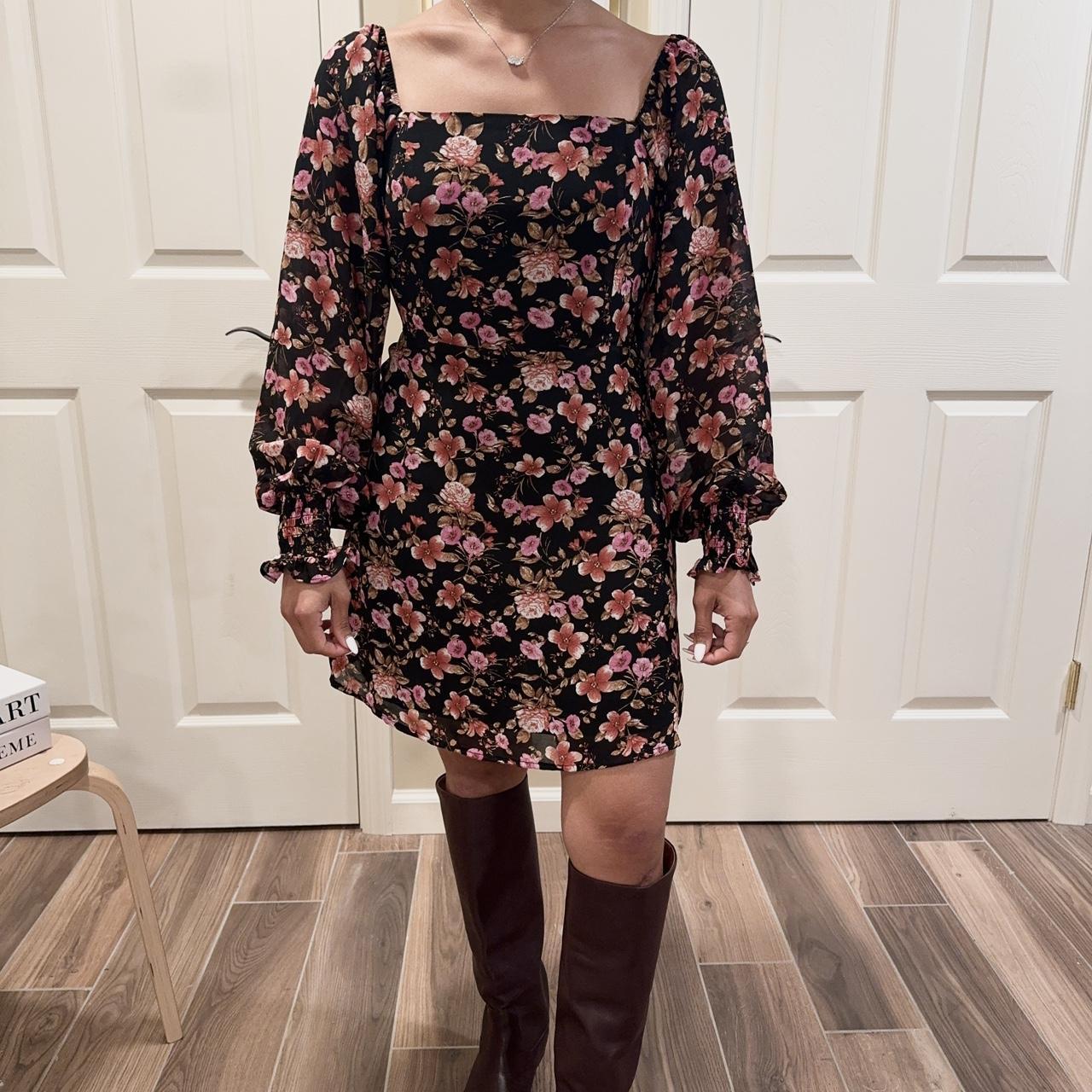 The Floral Forever 21 dress is perfect for the fall. Depop