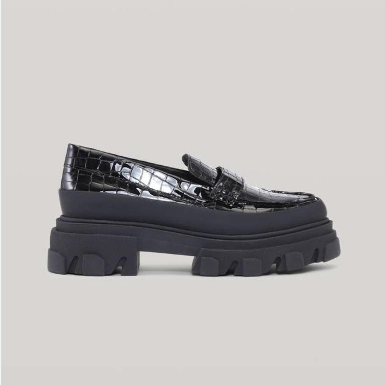 ganni belly croc