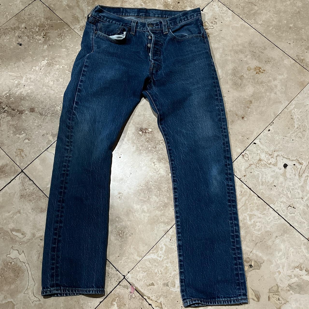 women's 501 LEVIS (32x32) *medium wash *perfect... - Depop