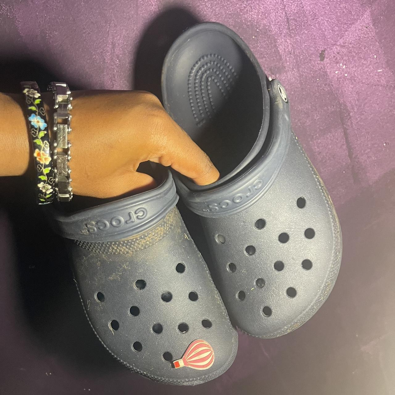 navy blue womens crocs