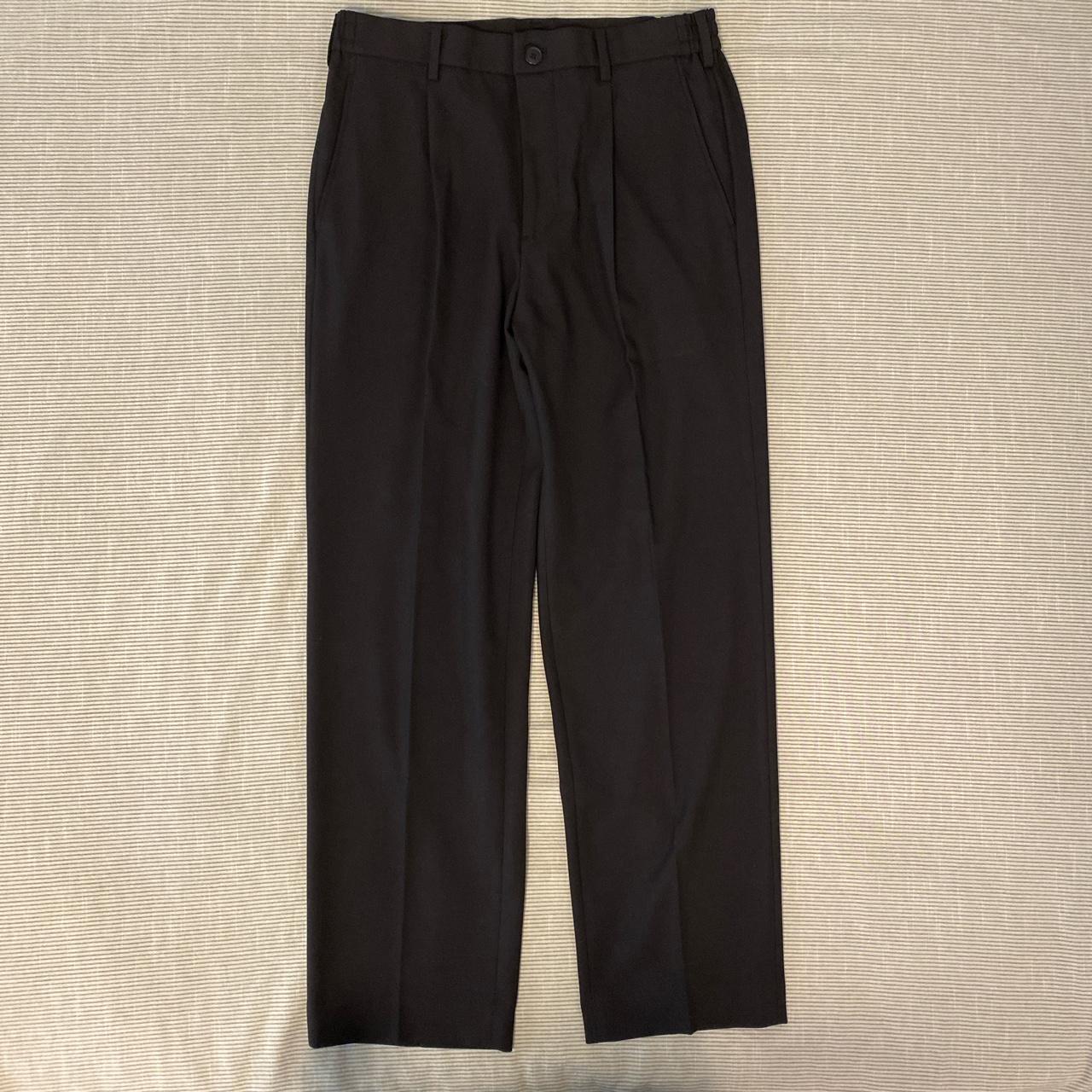 Uniqlo Wide Fit Pleated Pants Trousers Worn once.... - Depop