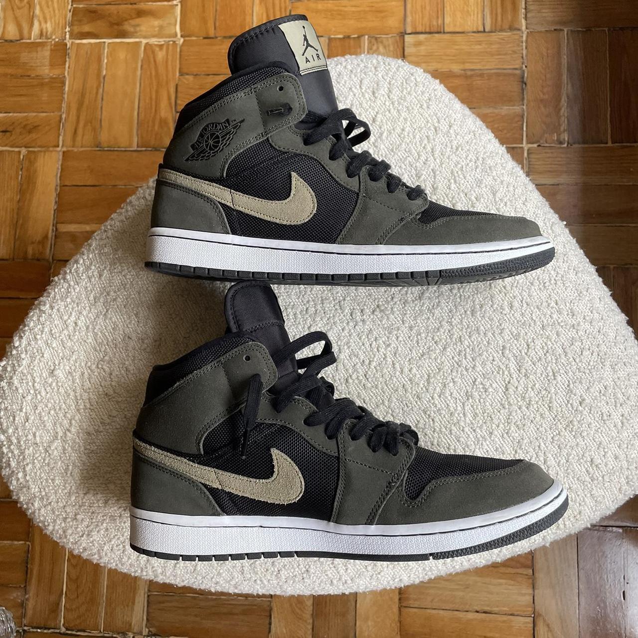 air jordan 1 mid military