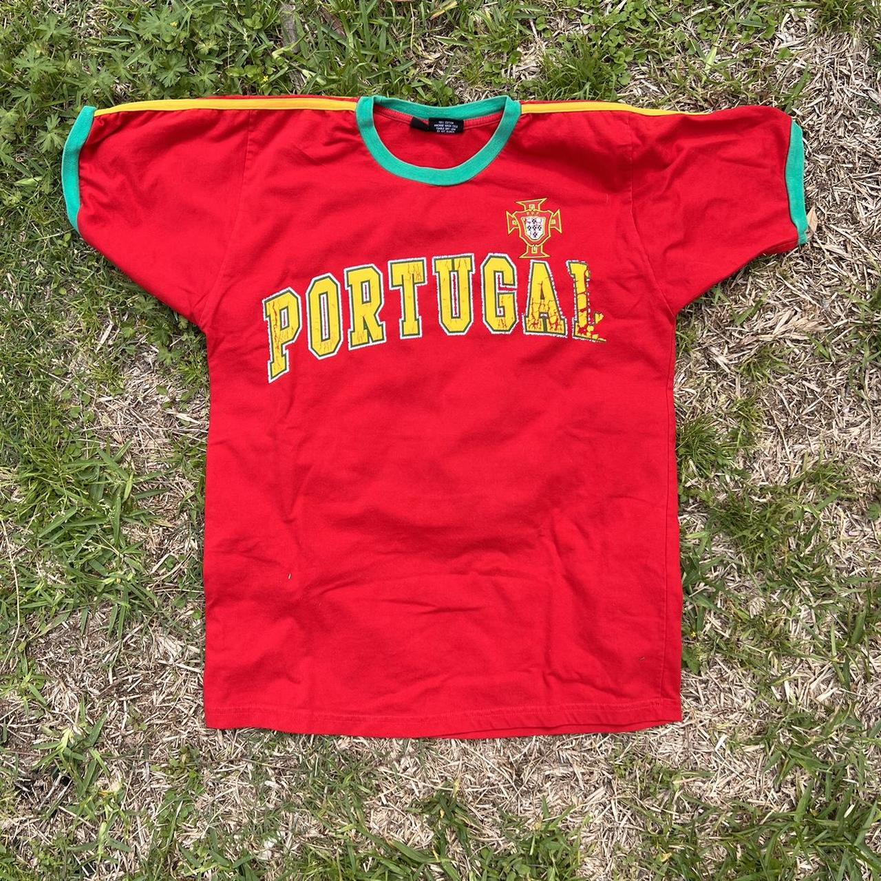 Men's Red and Green Tshirt Depop