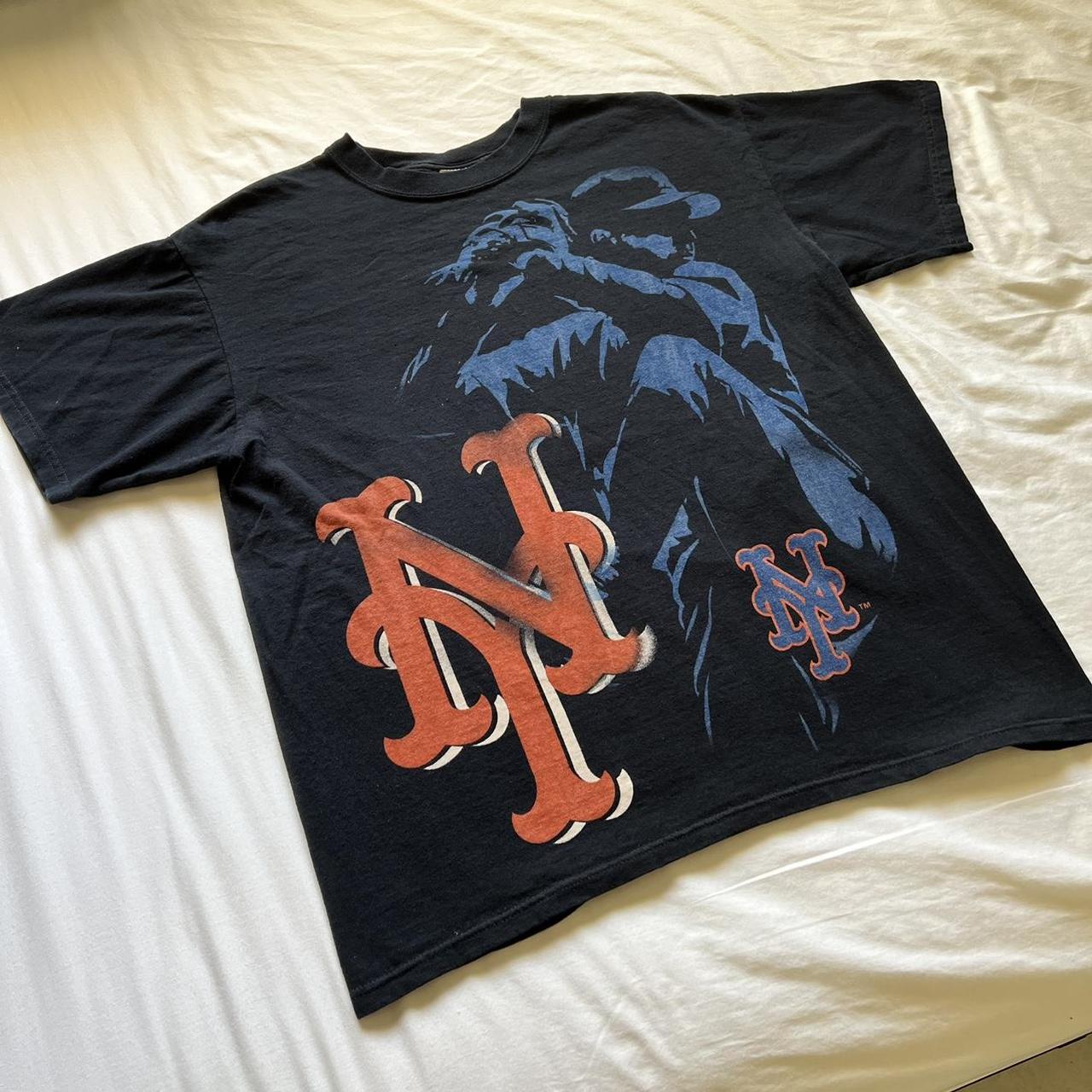 Vintage 2000s New York Mets shirt Condition: - Depop