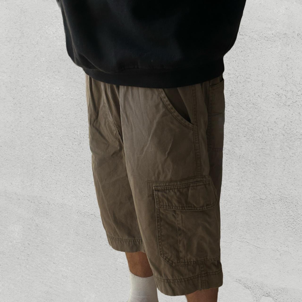 brown cargo shorts size L color brown Depop