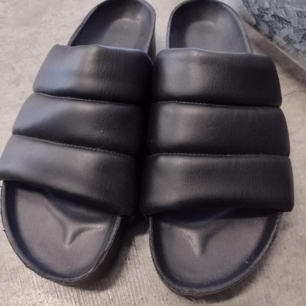 toms cheetah sandals