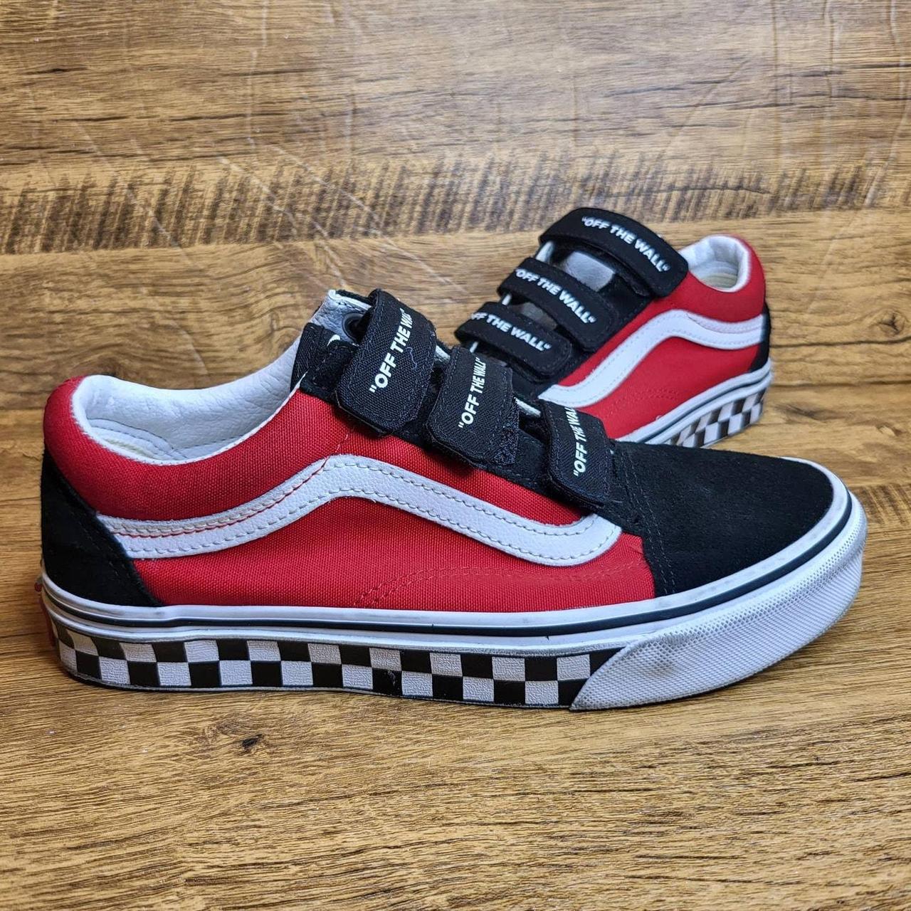 Black and red off the wall vans hotsell