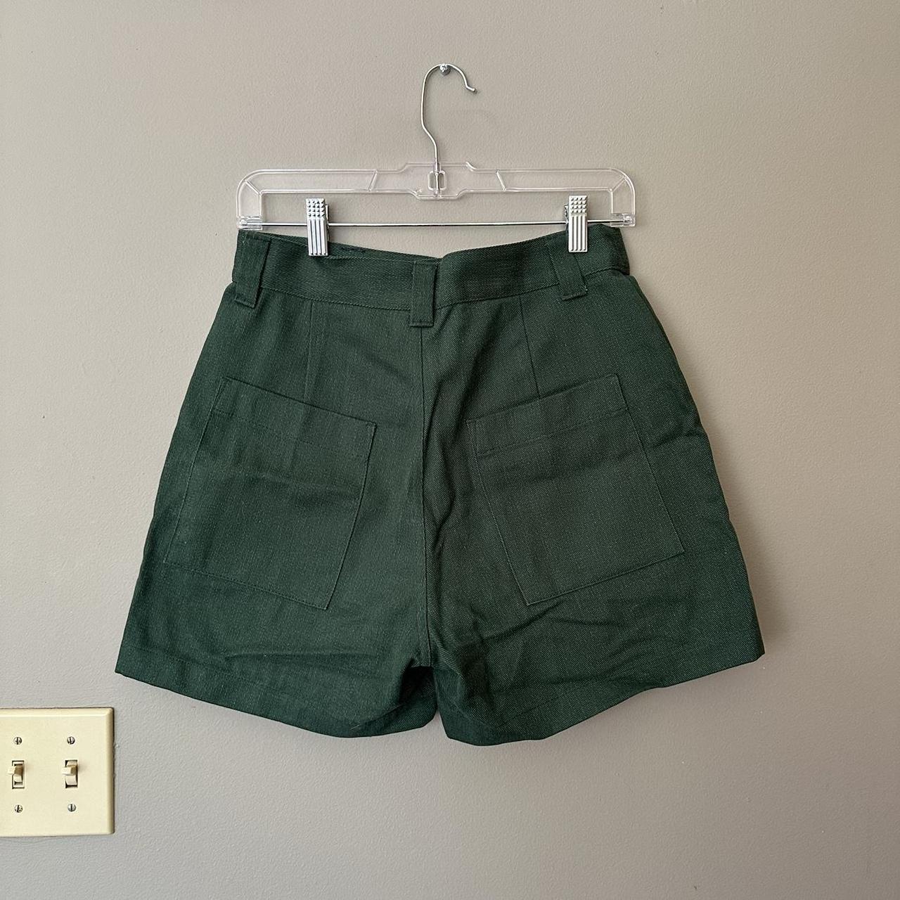 Beaton Women's Green Shorts (2)