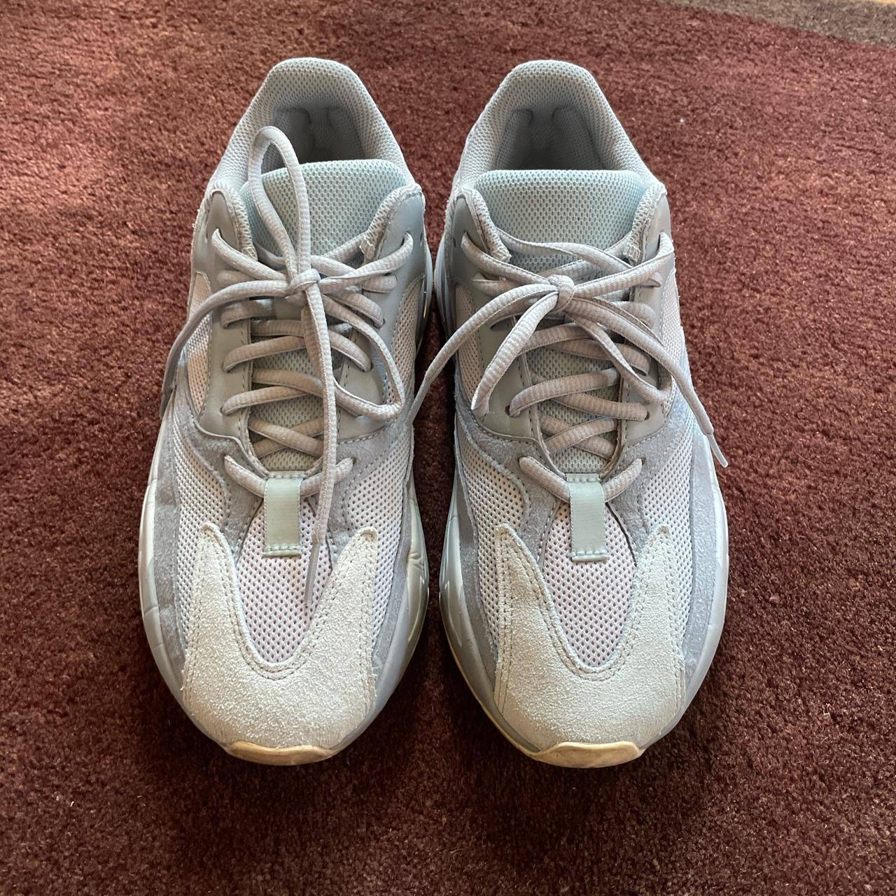 yeezy trainers cost