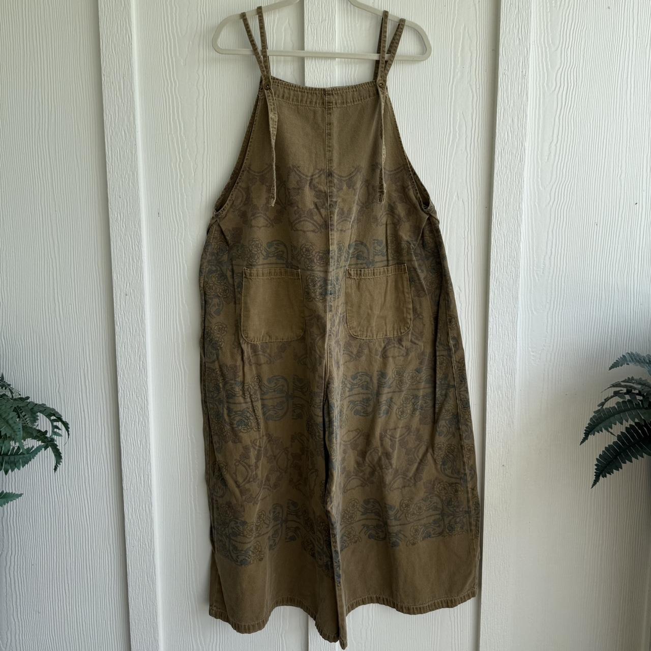 item listed by raileycooper