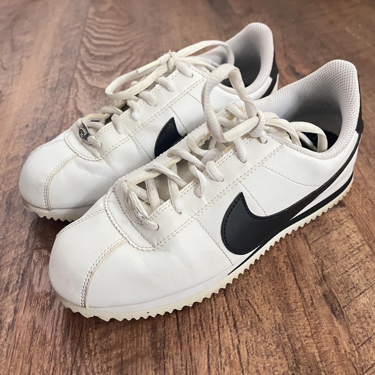 Size 6 white Nike Cortez - Depop