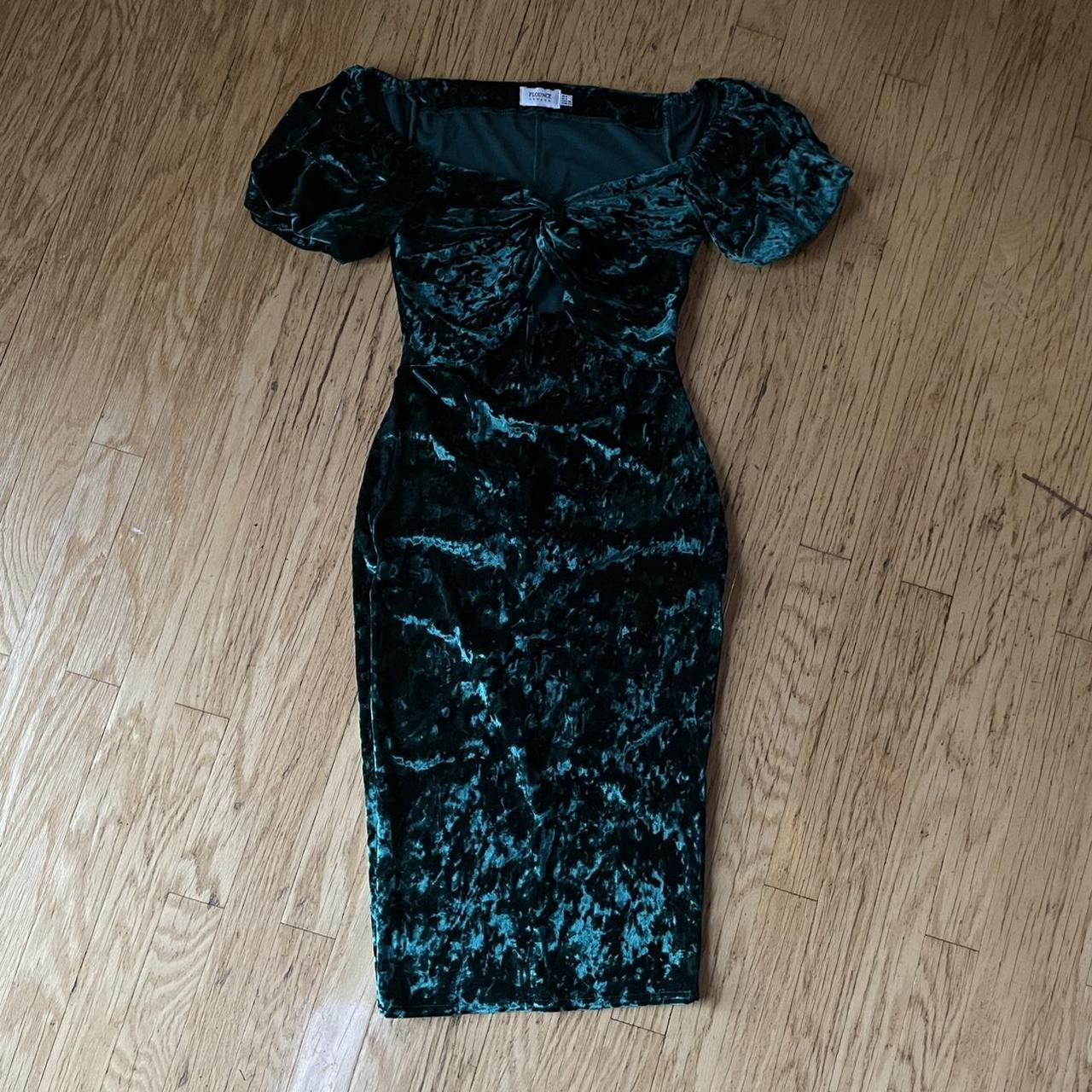 item listed by cherishedsecondhand